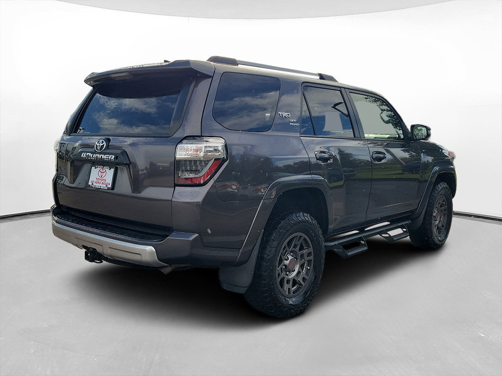 Used 2018 Toyota 4Runner TRD Off-Road Premium w/ TRD Performance Package AWD/4WD image 4