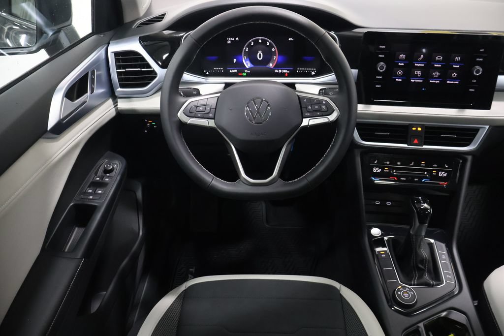 New 2026 Volkswagen Taos SE AWD/4WD image 16