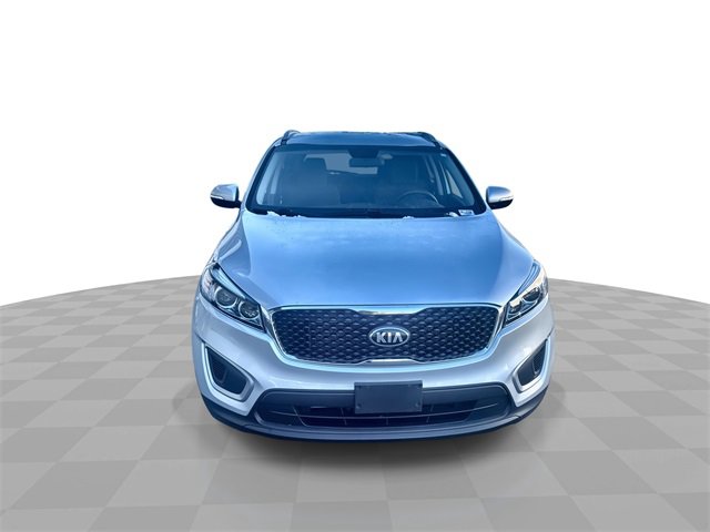 Used 2017 Kia Sorento LX image 3