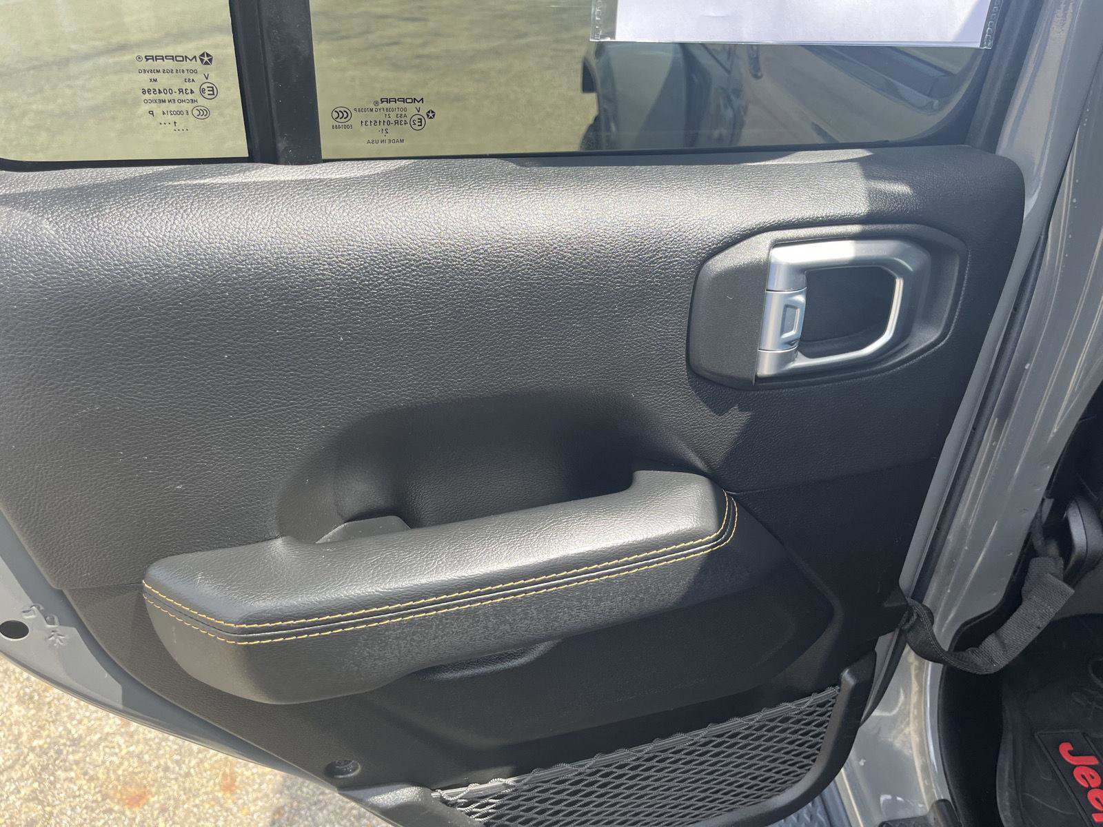 Used 2022 Jeep Gladiator Overland AWD/4WD image 30