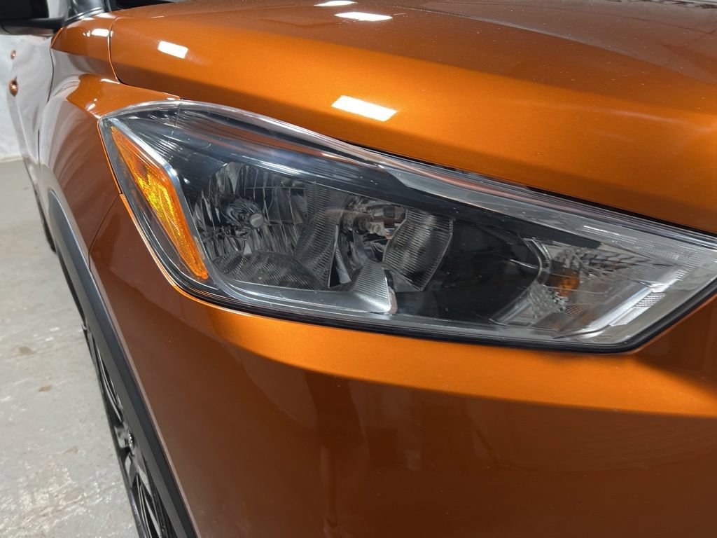 Used 2020 Nissan Kicks SV FWD image 32