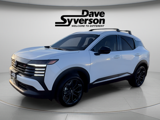 New 2026 Nissan Kicks SR w/ Cold Weather Package