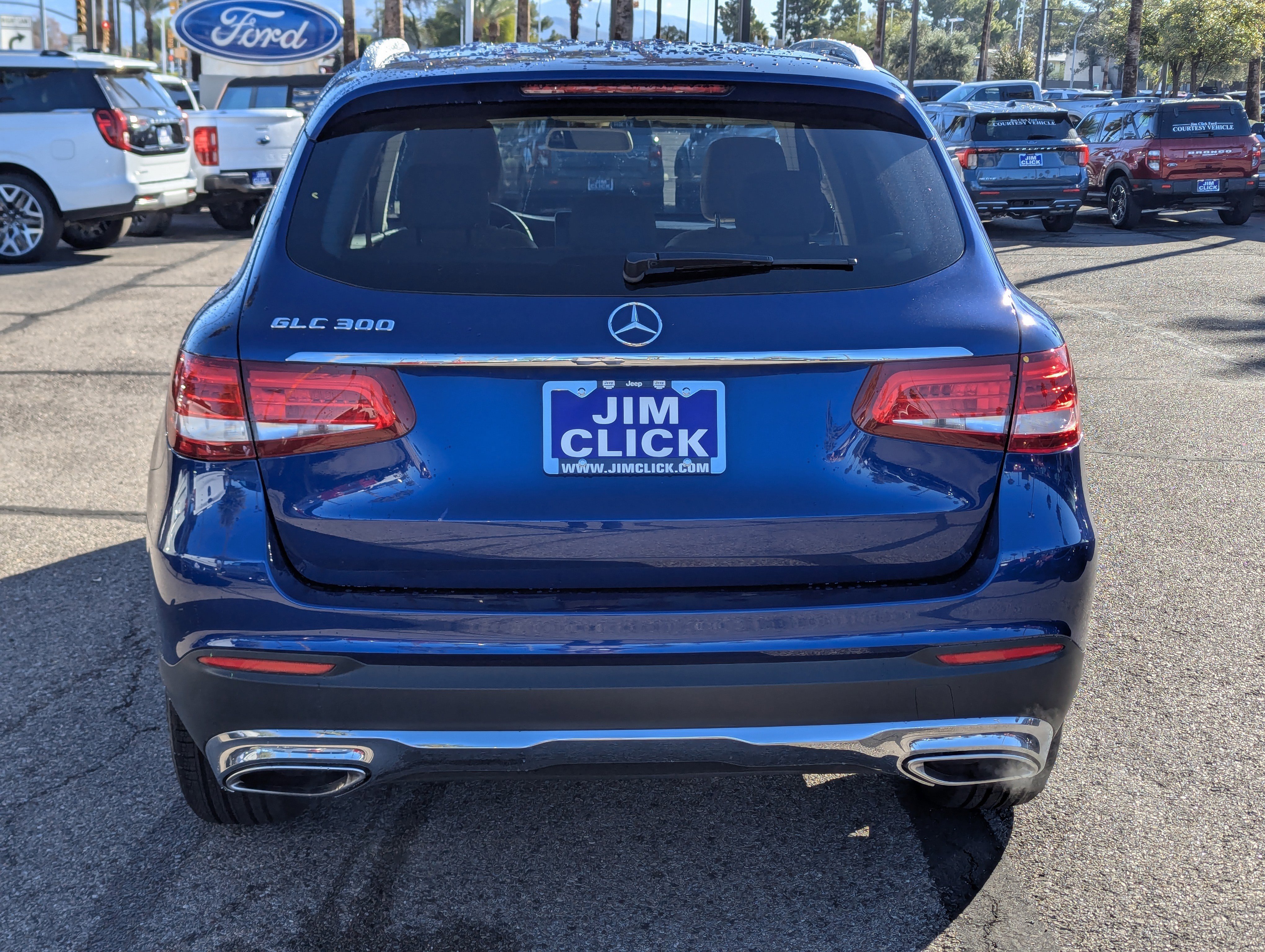 Used 2018 Mercedes-Benz GLC 300 w/ Premium Package image 3