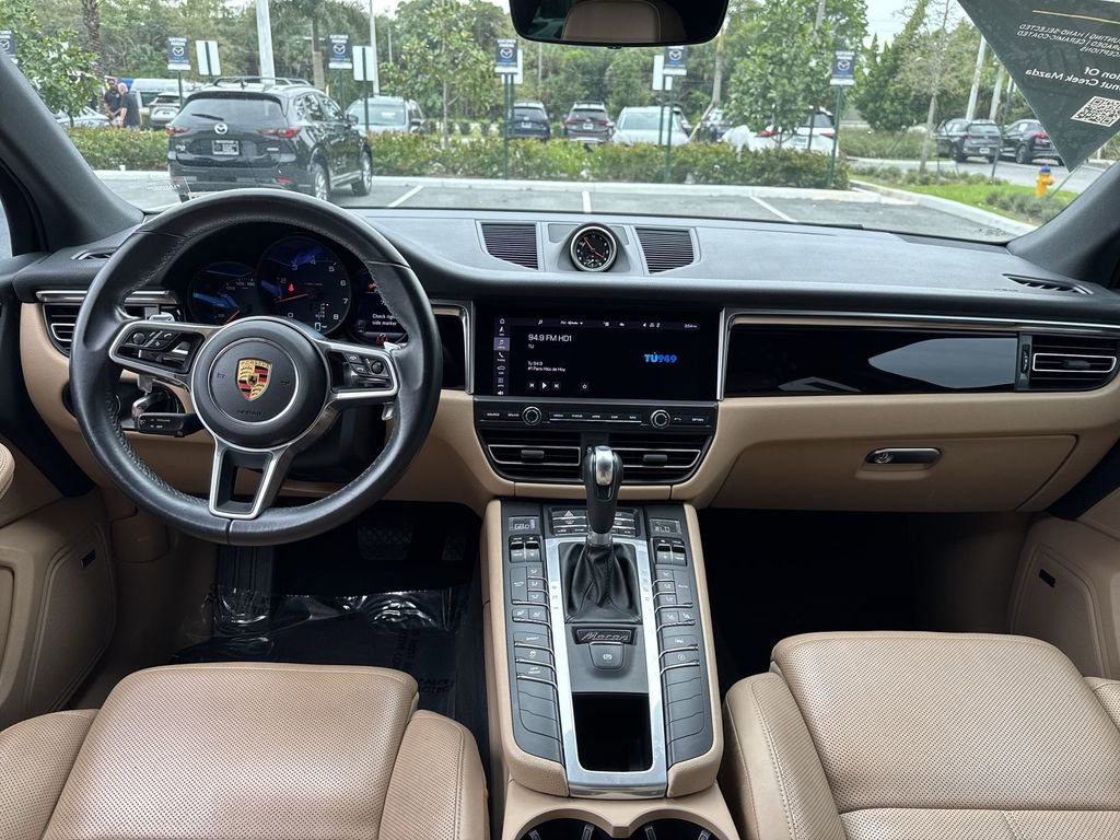 Used 2021 Porsche Macan AWD/4WD image 14