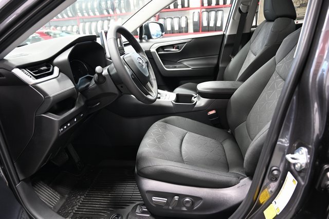 New 2025 Toyota RAV4 XLE image 9