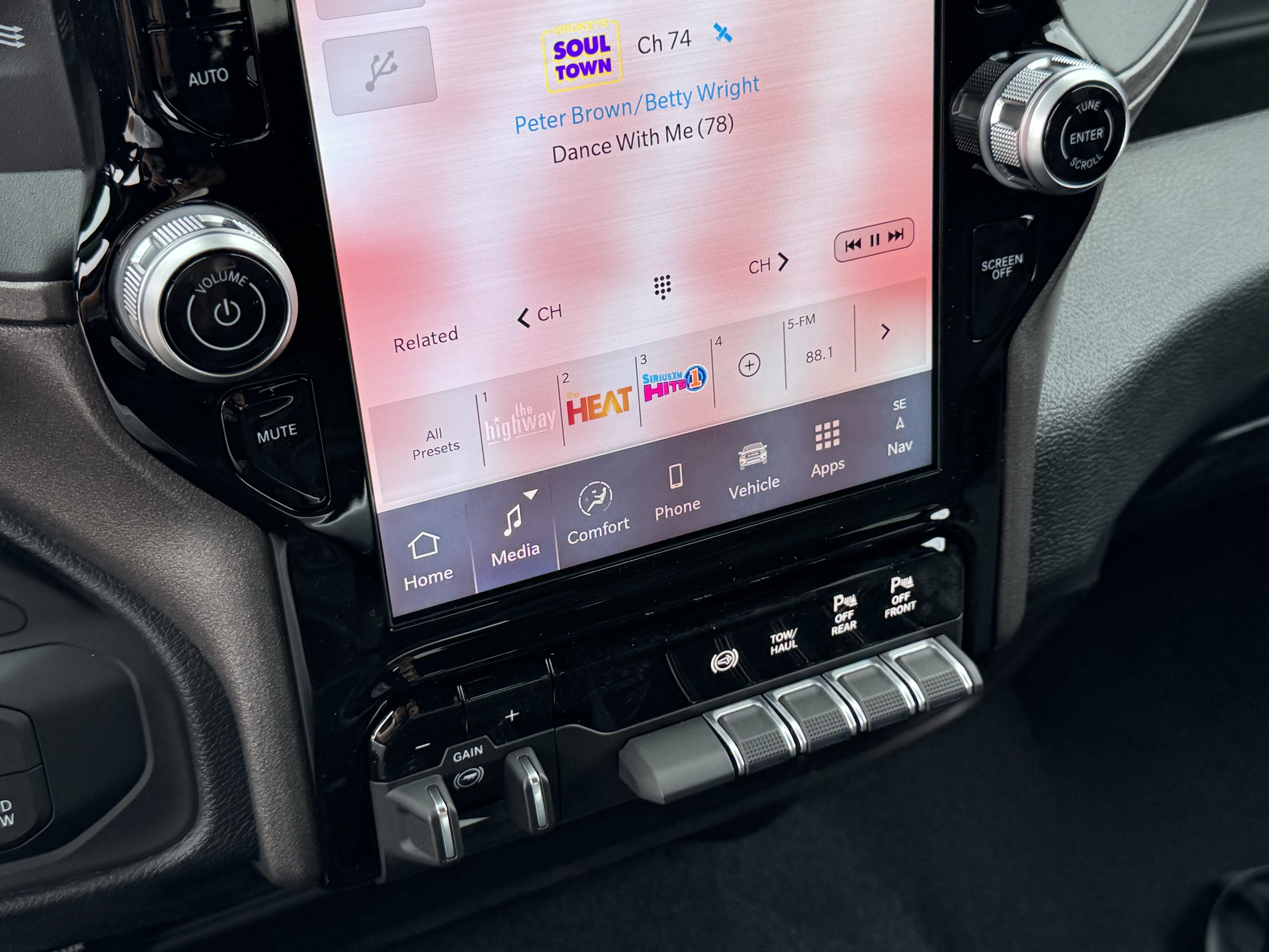 New 2026 RAM 3500 Tradesman AWD/4WD image 19