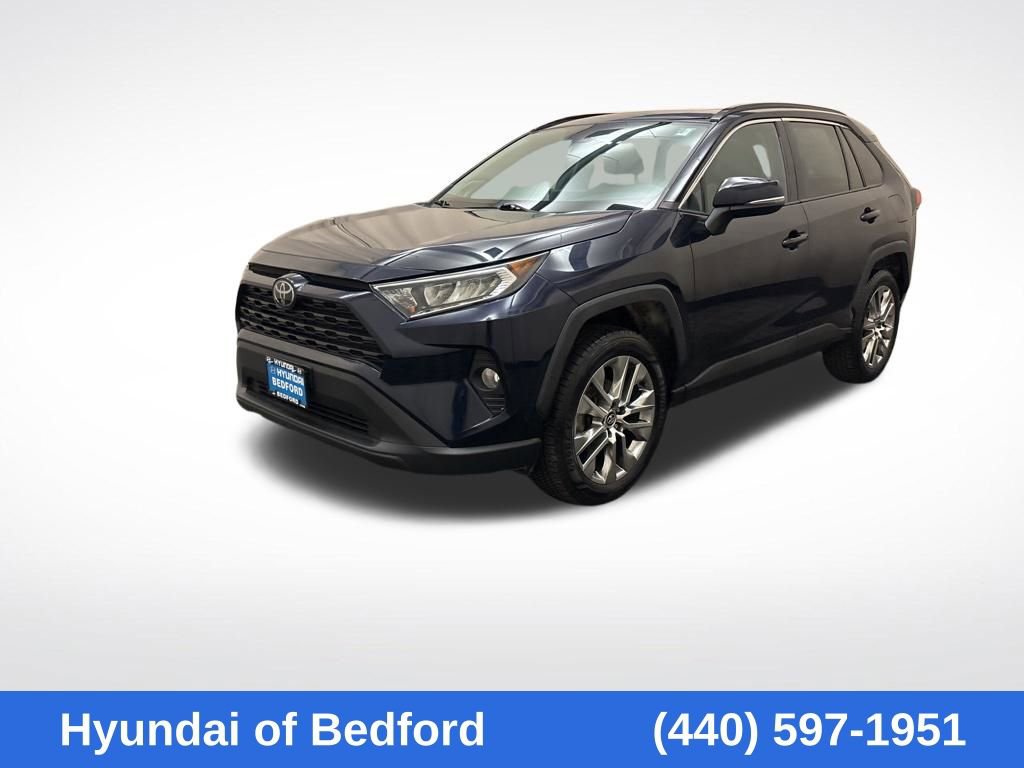 Used 2020 Toyota RAV4 XLE Premium image 1