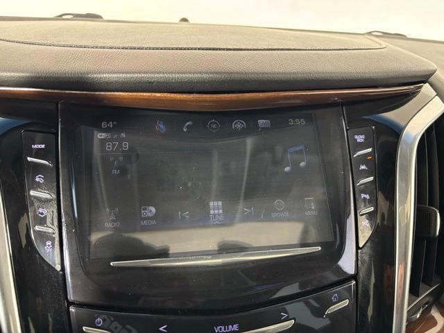 Used 2018 Cadillac Escalade Premium Luxury AWD/4WD image 15