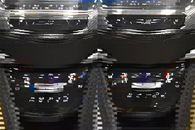 Used 2018 Cadillac XT5 Premium Luxury image 22