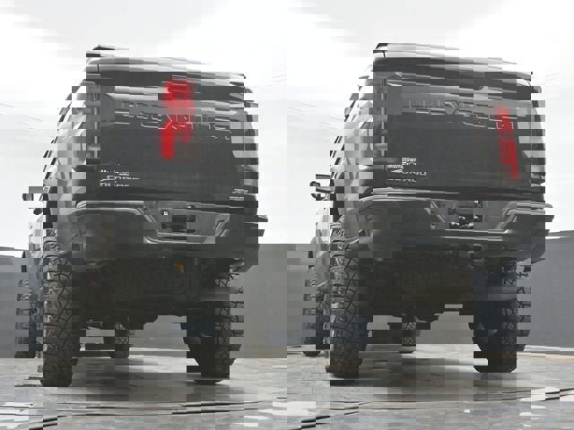 Used 2024 Chevrolet Colorado ZR2 image 33