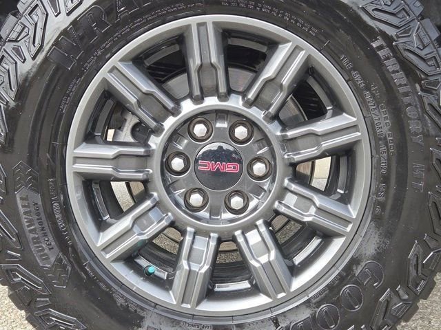 Used 2024 GMC Sierra 1500 AT4X image 35