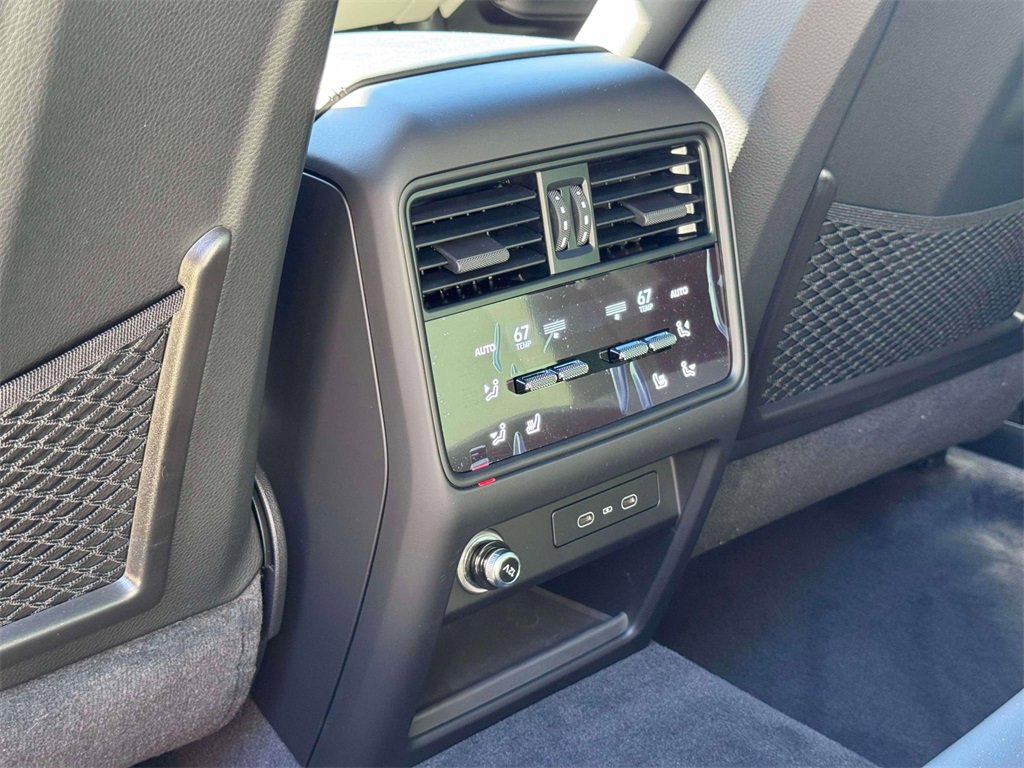 New 2026 Porsche Cayenne GTS image 26