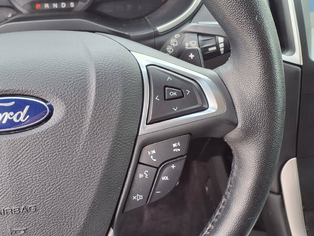 Used 2017 Ford Edge SEL w/ Equipment Group 201A FWD image 34