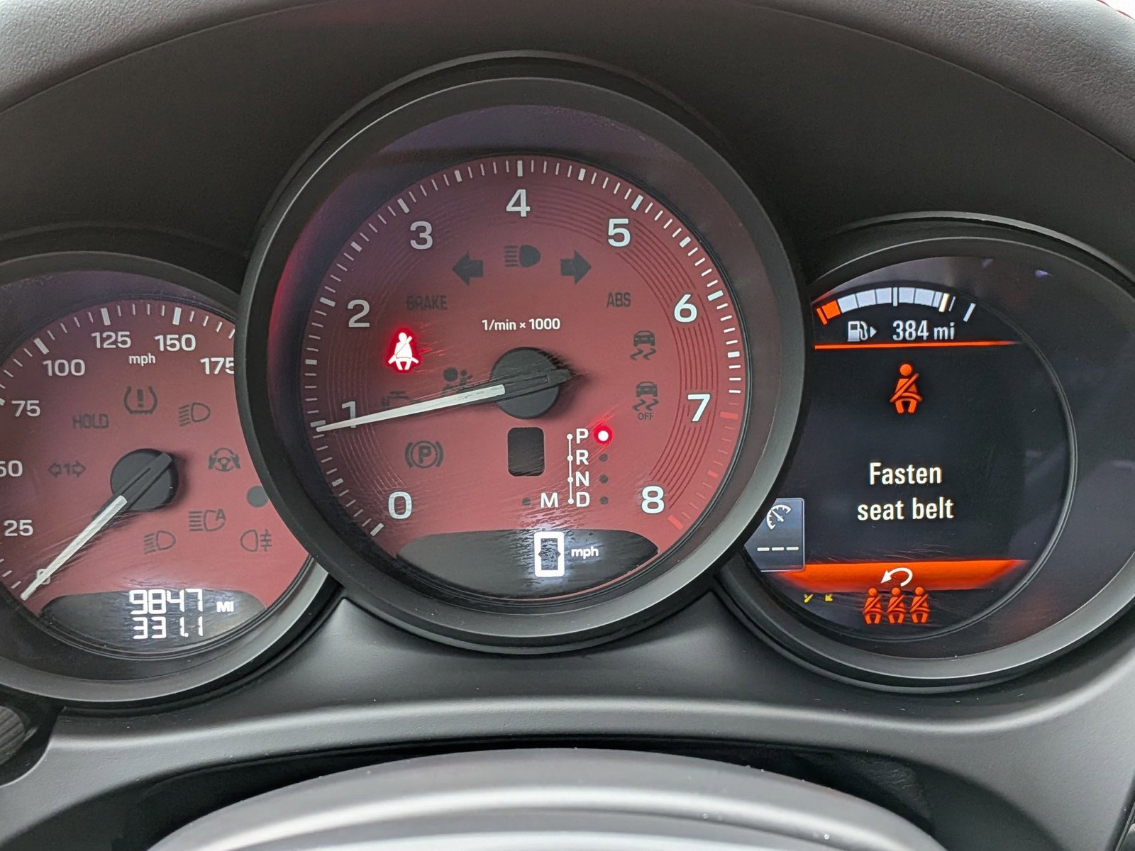 Certified 2025 Porsche Macan AWD/4WD image 15