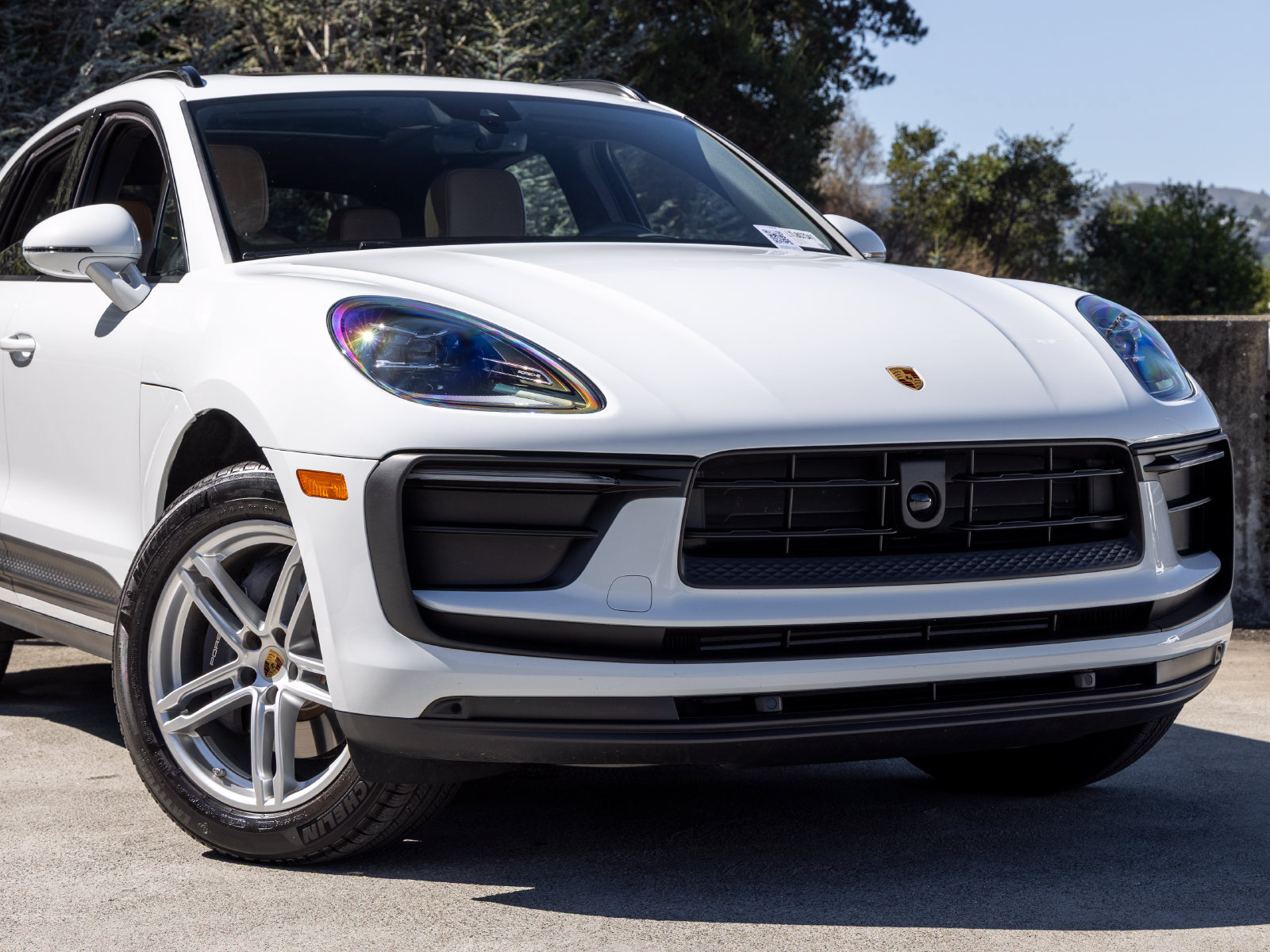 Certified 2026 Porsche Macan AWD/4WD image 9