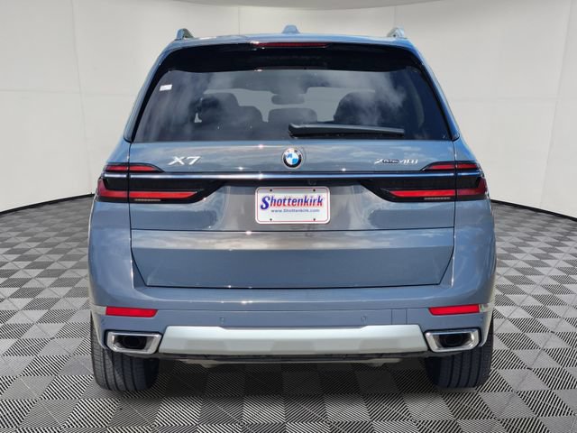 Used 2025 BMW X7 xDrive40i AWD/4WD image 7