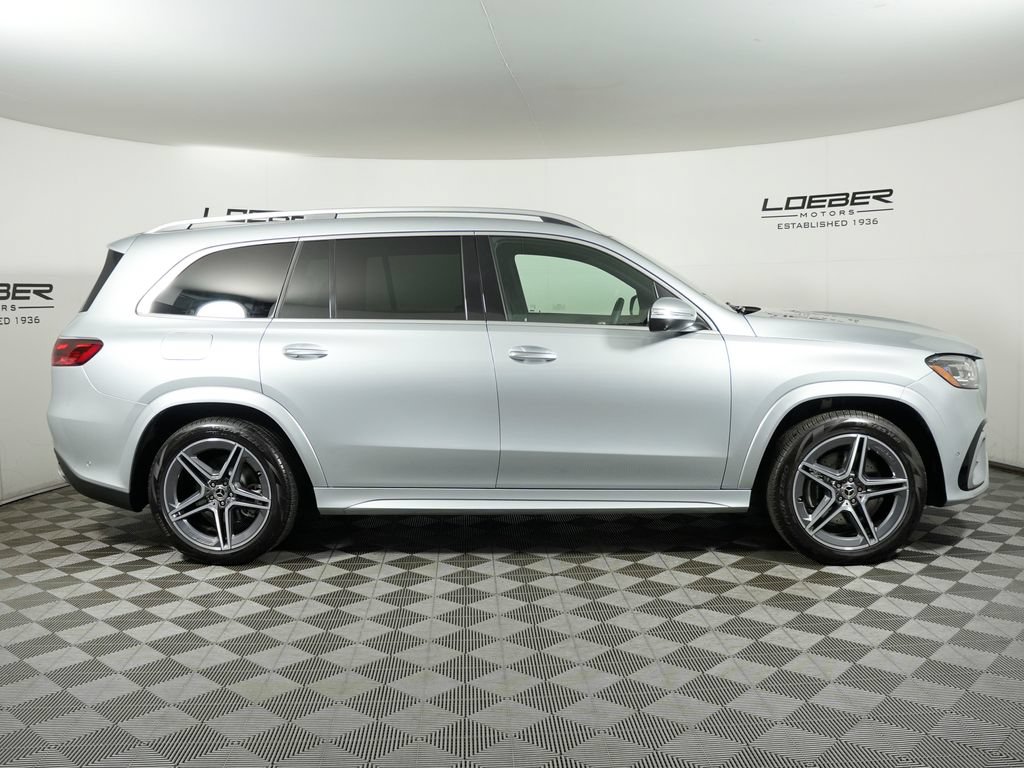 Used 2025 Mercedes-Benz GLS 450 4MATIC w/ AMG Line Exterior image 6