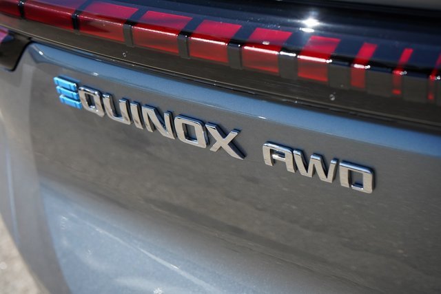 New 2026 Chevrolet Equinox EV LT image 13