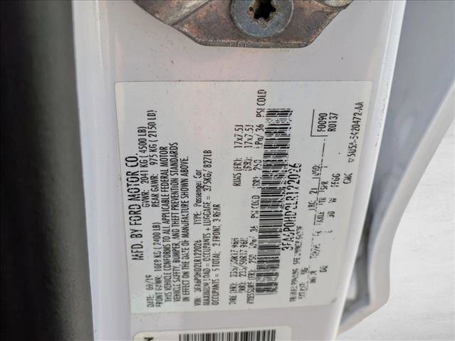 Used 2020 Ford Fusion SE image 24