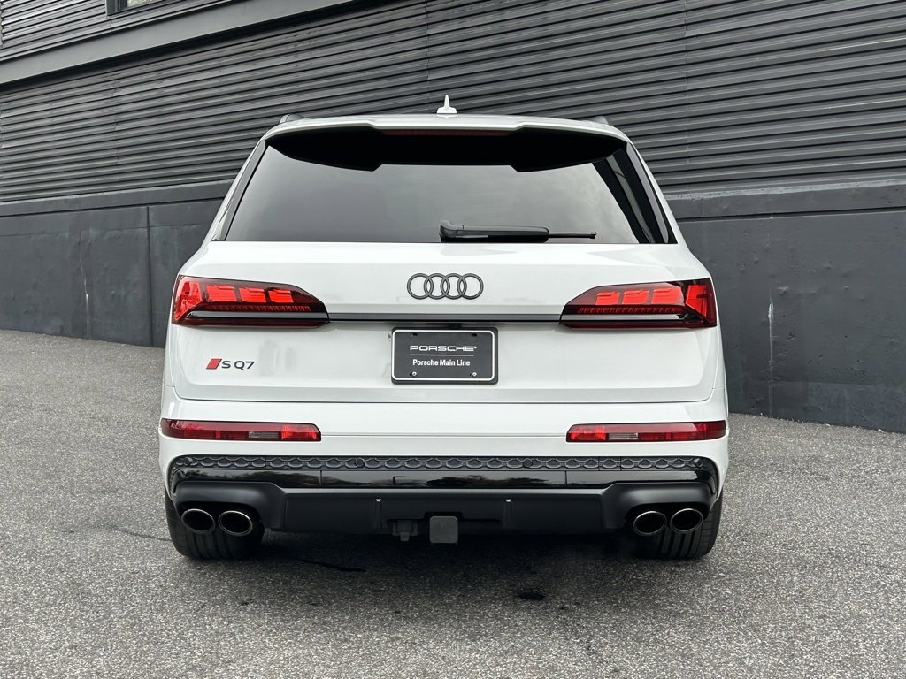 Used 2025 Audi SQ7 Prestige image 9
