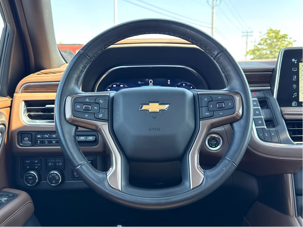 Used 2024 Chevrolet Tahoe High Country AWD/4WD image 15