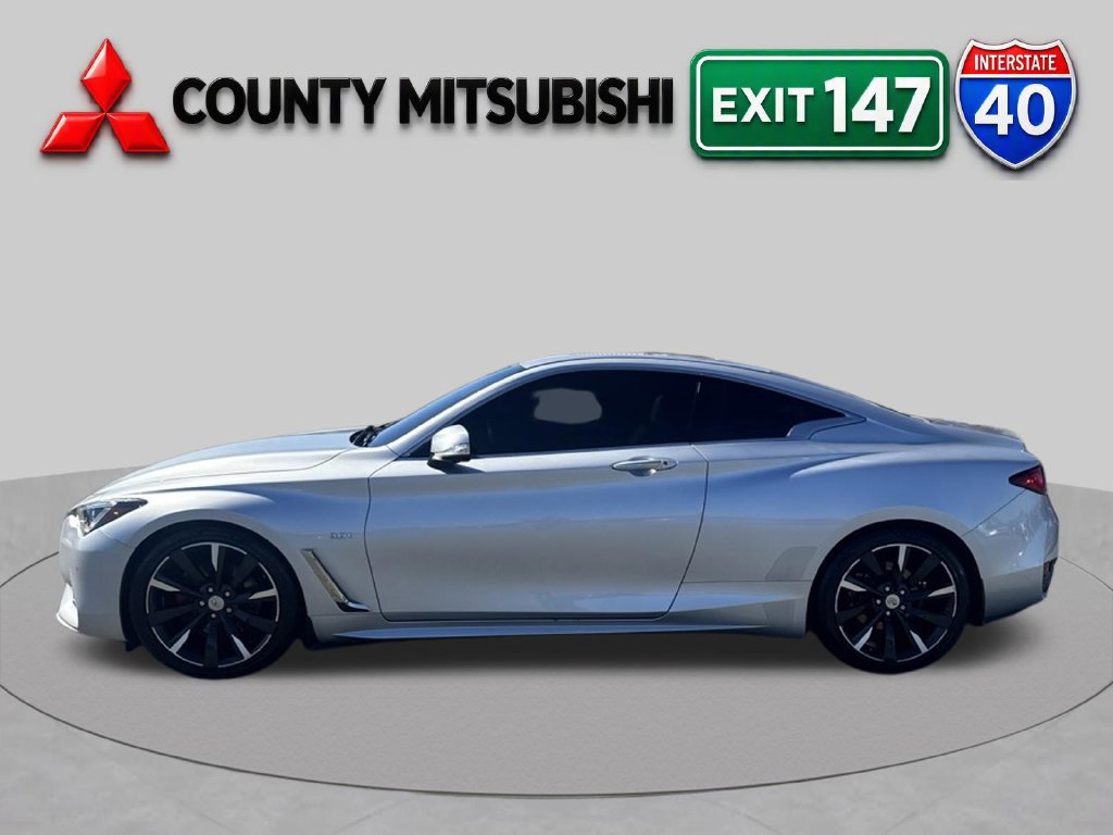 Used 2017 INFINITI Q60 3.0t w/ Premium Plus Package 3.0T RWD image 3