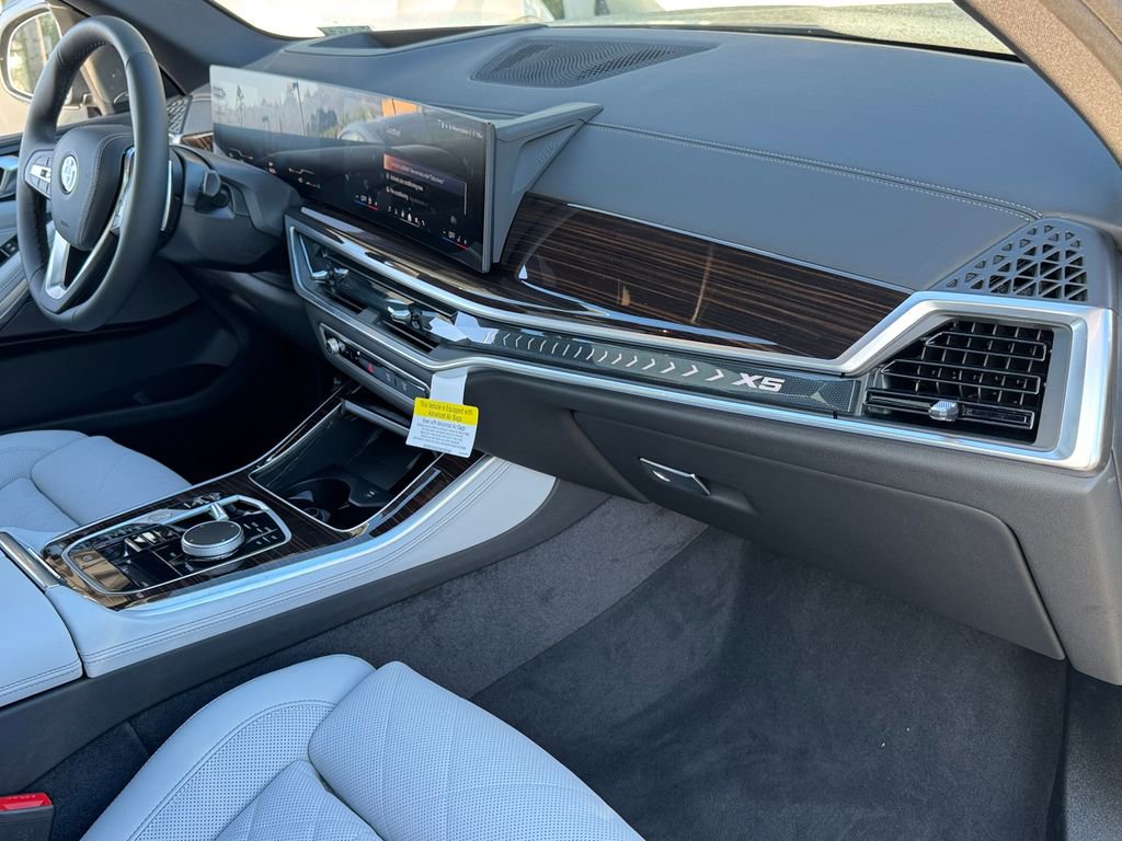 New 2026 BMW X5 sDrive40i image 13