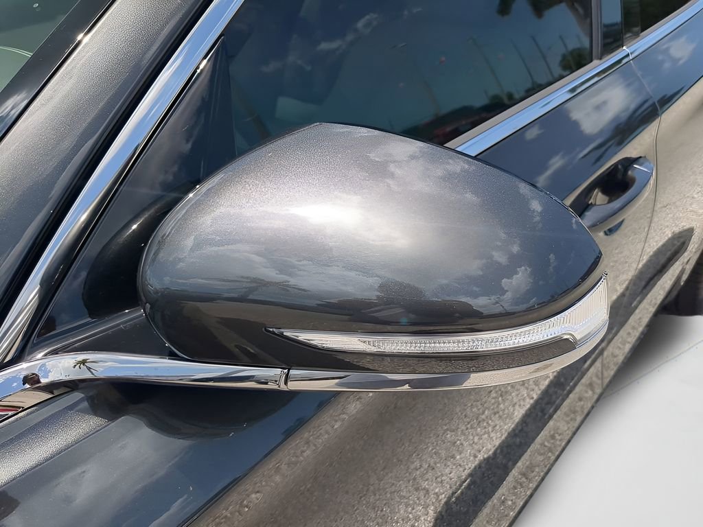 Used 2026 Genesis G70 2.5T RWD image 30