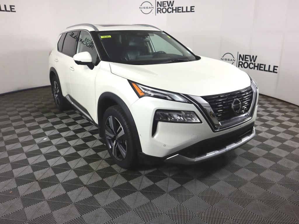 Used 2021 Nissan Rogue Platinum AWD/4WD image 3