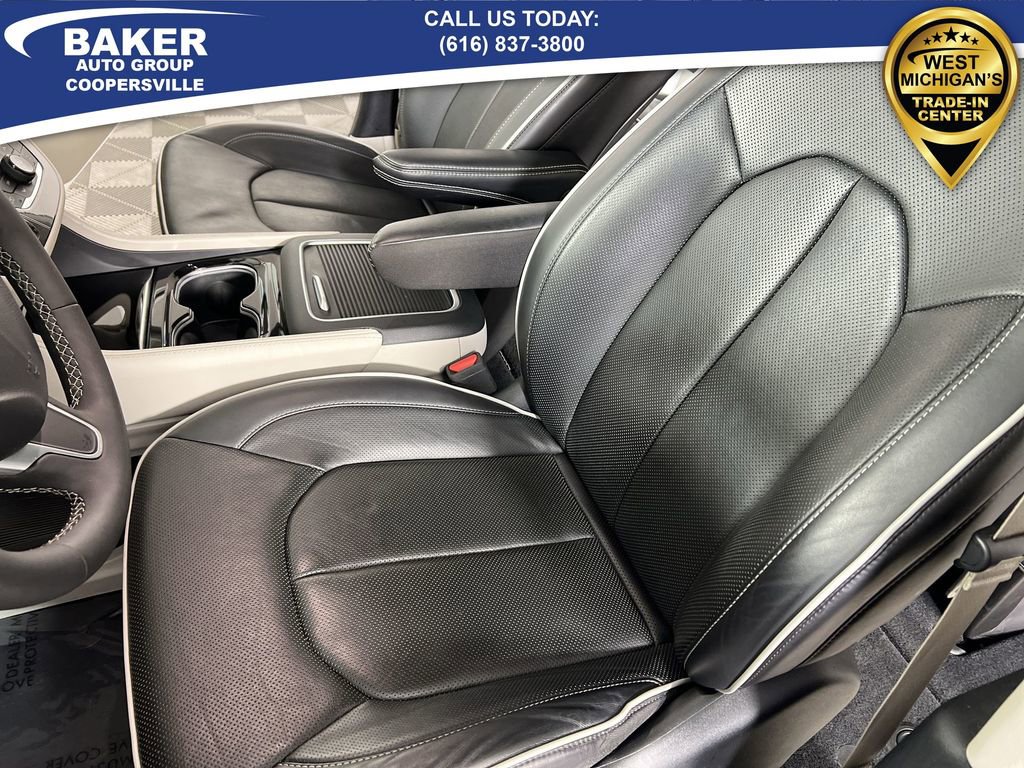 Used 2024 Chrysler Pacifica Limited image 21
