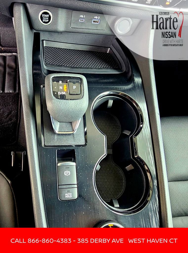 Certified 2022 Nissan Rogue SV w/ SV Premium Package image 35