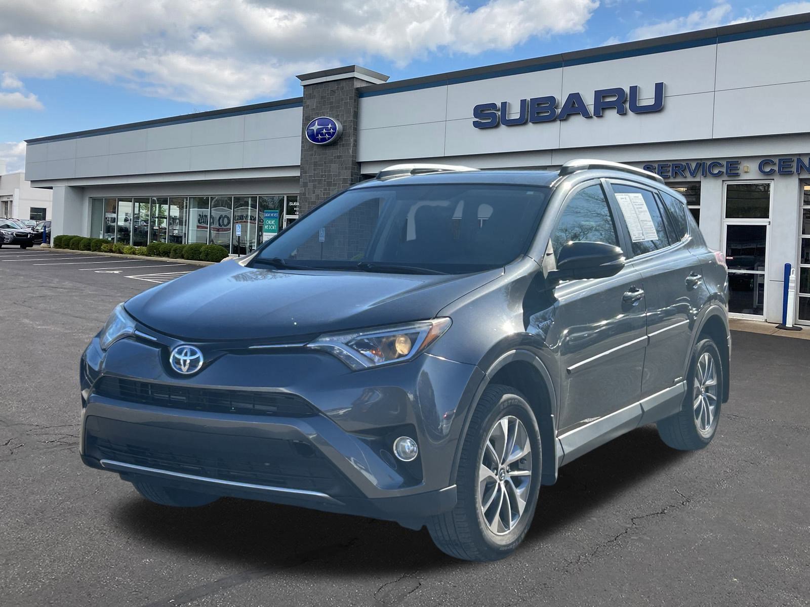Used 2016 Toyota RAV4 XLE image 3