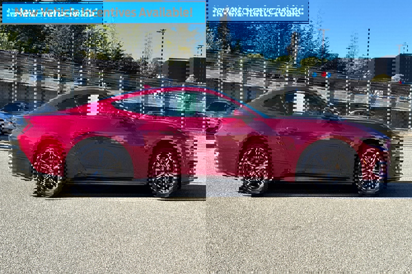 Used 2025 Ford Mustang Coupe image 3