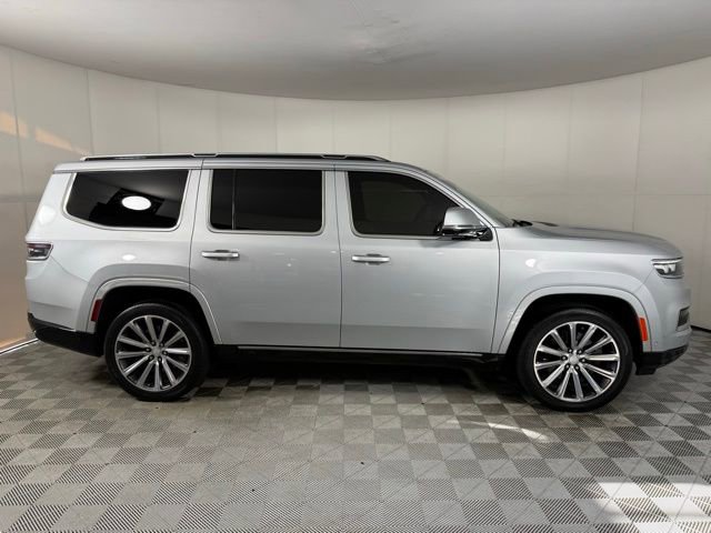 Used 2022 Jeep Grand Wagoneer Series II w/ Convenience Group III image 8