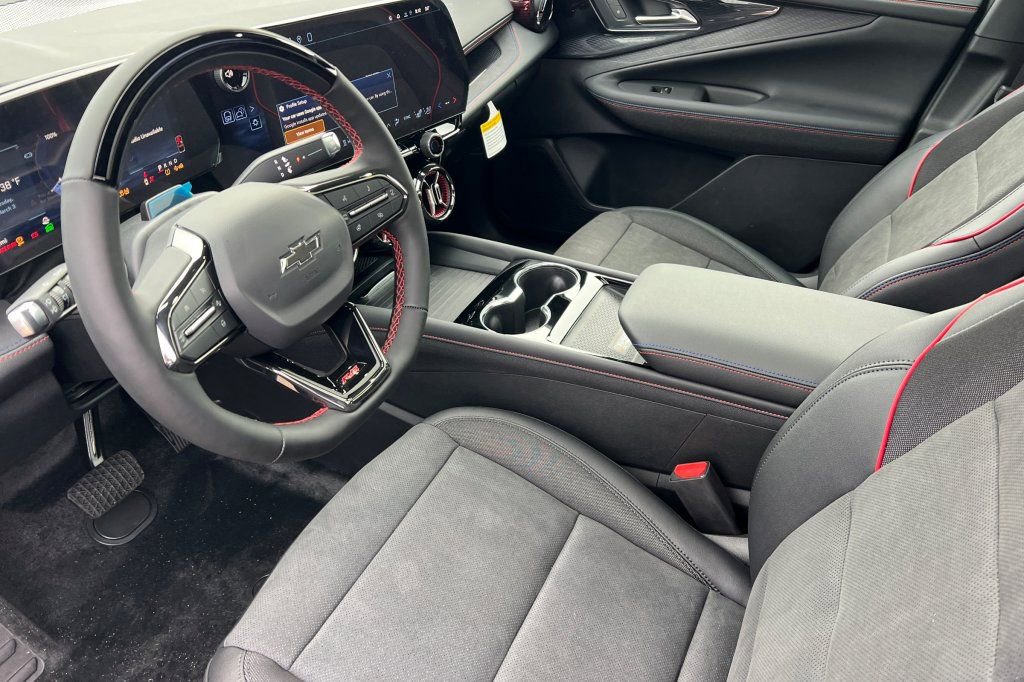 New 2026 Chevrolet Blazer EV RS image 7