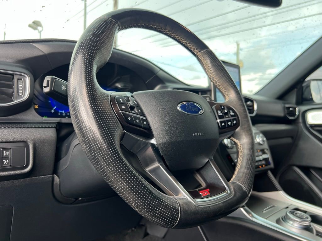 Used 2020 Ford Explorer ST w/ ST Street Pack image 42