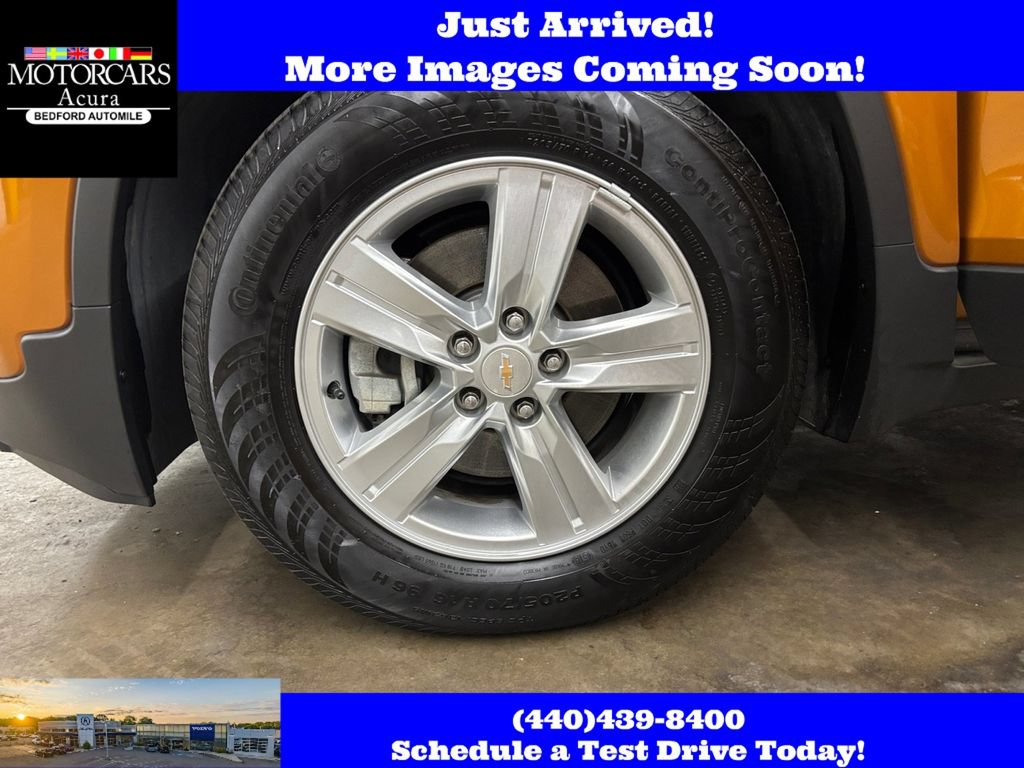 Used 2017 Chevrolet Trax LT w/ Sun & Sound Package FWD image 37