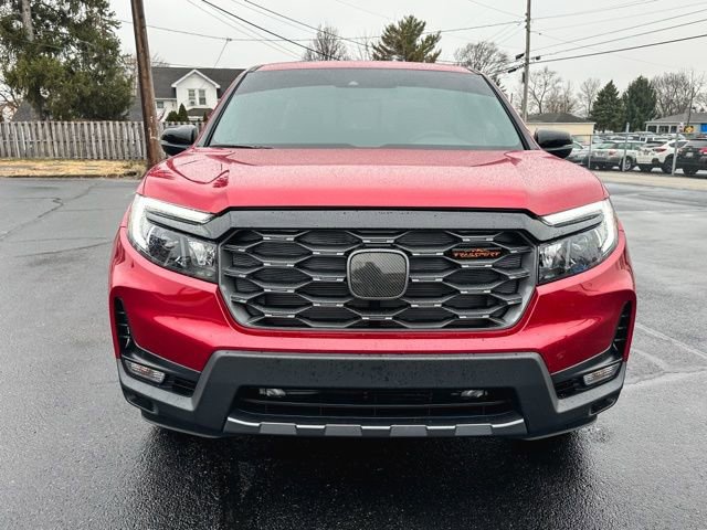 Used 2025 Honda Ridgeline TrailSport image 2