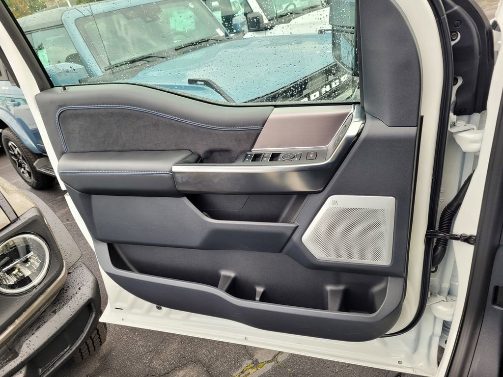 New 2026 Ford F250 Platinum w/ Tremor Off-Road Package image 44