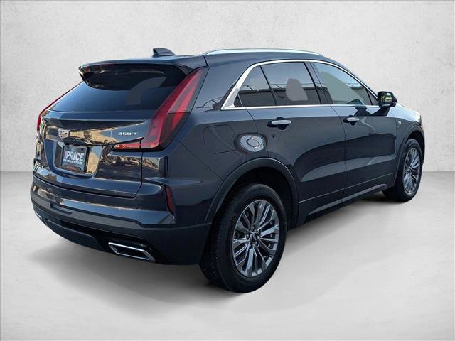 Used 2025 Cadillac XT4 Premium Luxury image 4