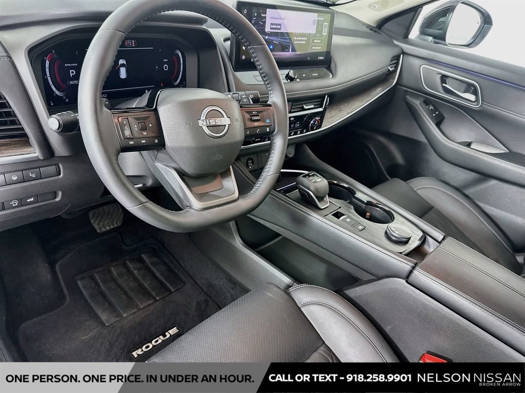 Certified 2026 Nissan Rogue Platinum w/ Platinum Premium Package AWD/4WD image 9