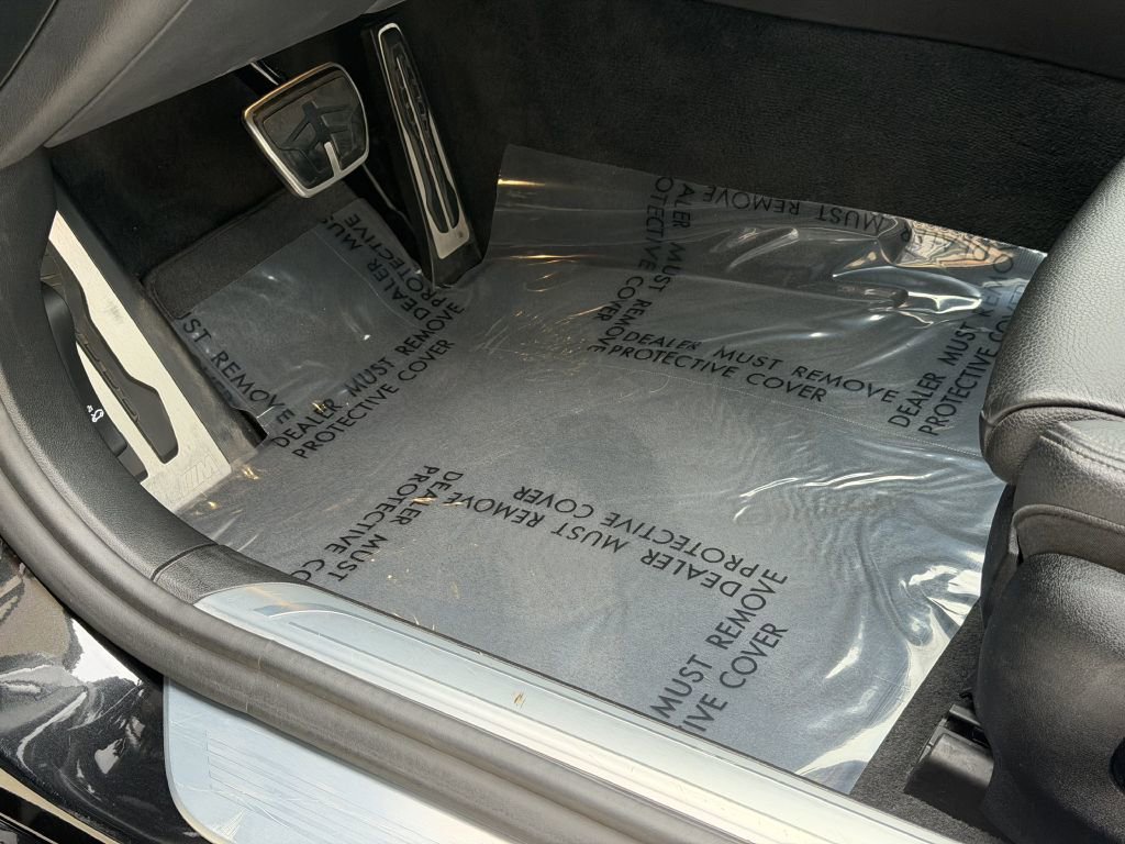 Used 2019 BMW 740i xDrive w/ M Sport Package image 26