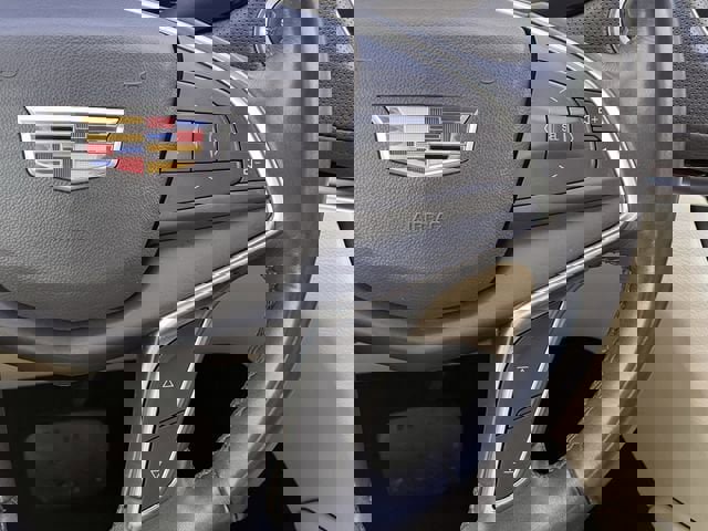 Used 2018 Cadillac XT5 Luxury w/ Driver Awareness Package image 16