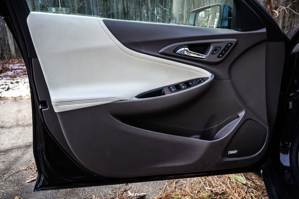 Used 2024 Chevrolet Malibu LT image 36