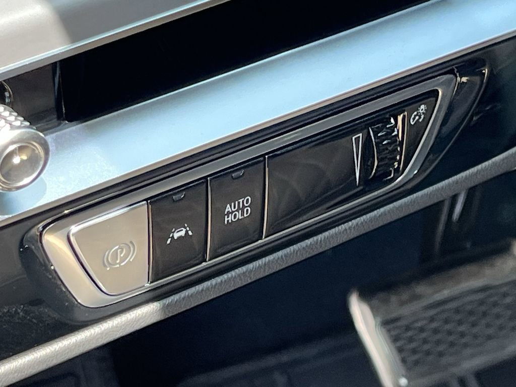 New 2026 Cadillac Lyriq V image 27