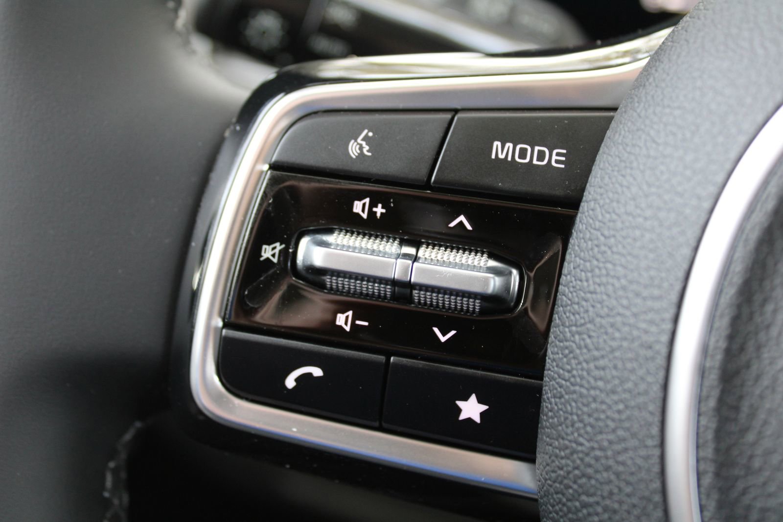 New 2026 Kia Sorento S image 24