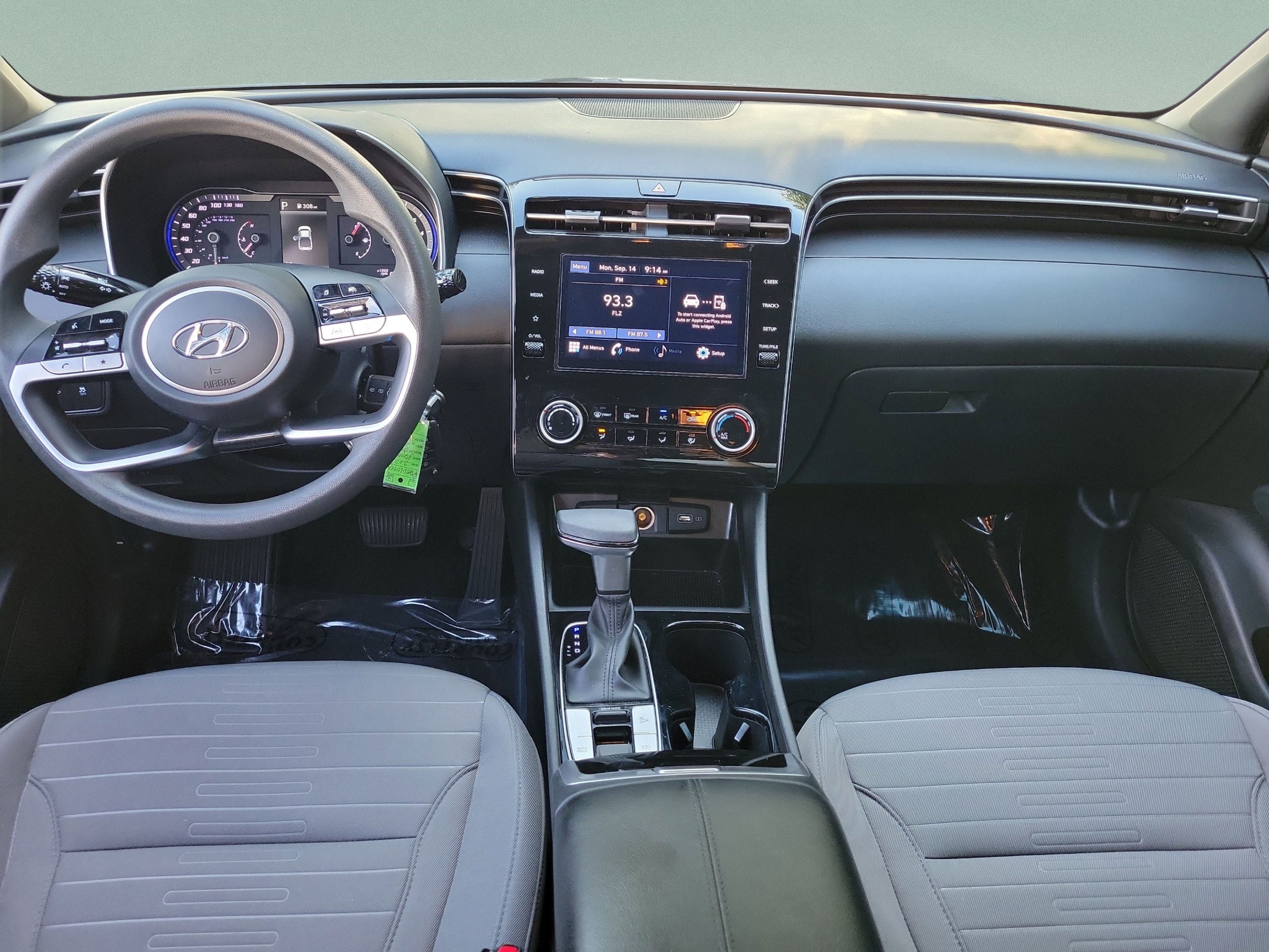Used 2023 Hyundai Santa Cruz SE FWD image 8