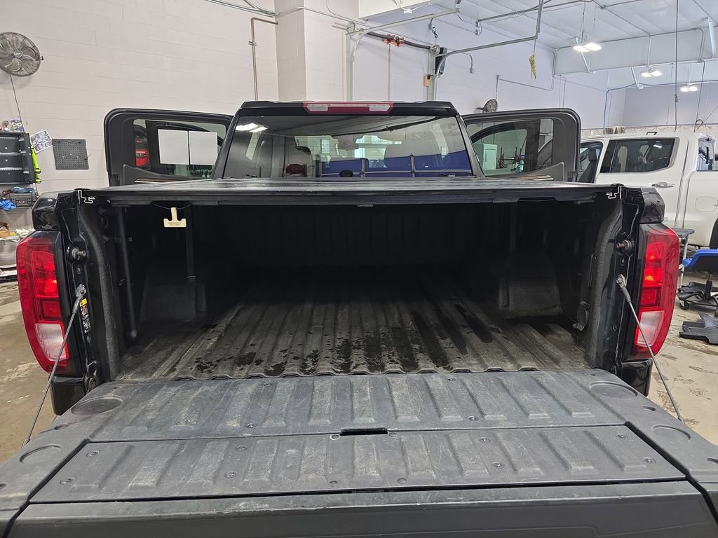 Used 2022 GMC Sierra 1500 Elevation image 12