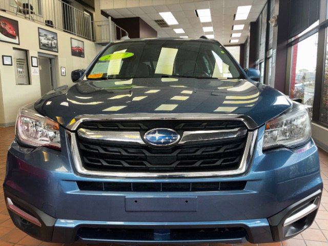 Used 2017 Subaru Forester 2.5i Premium w/ All-Weather Package AWD/4WD image 4