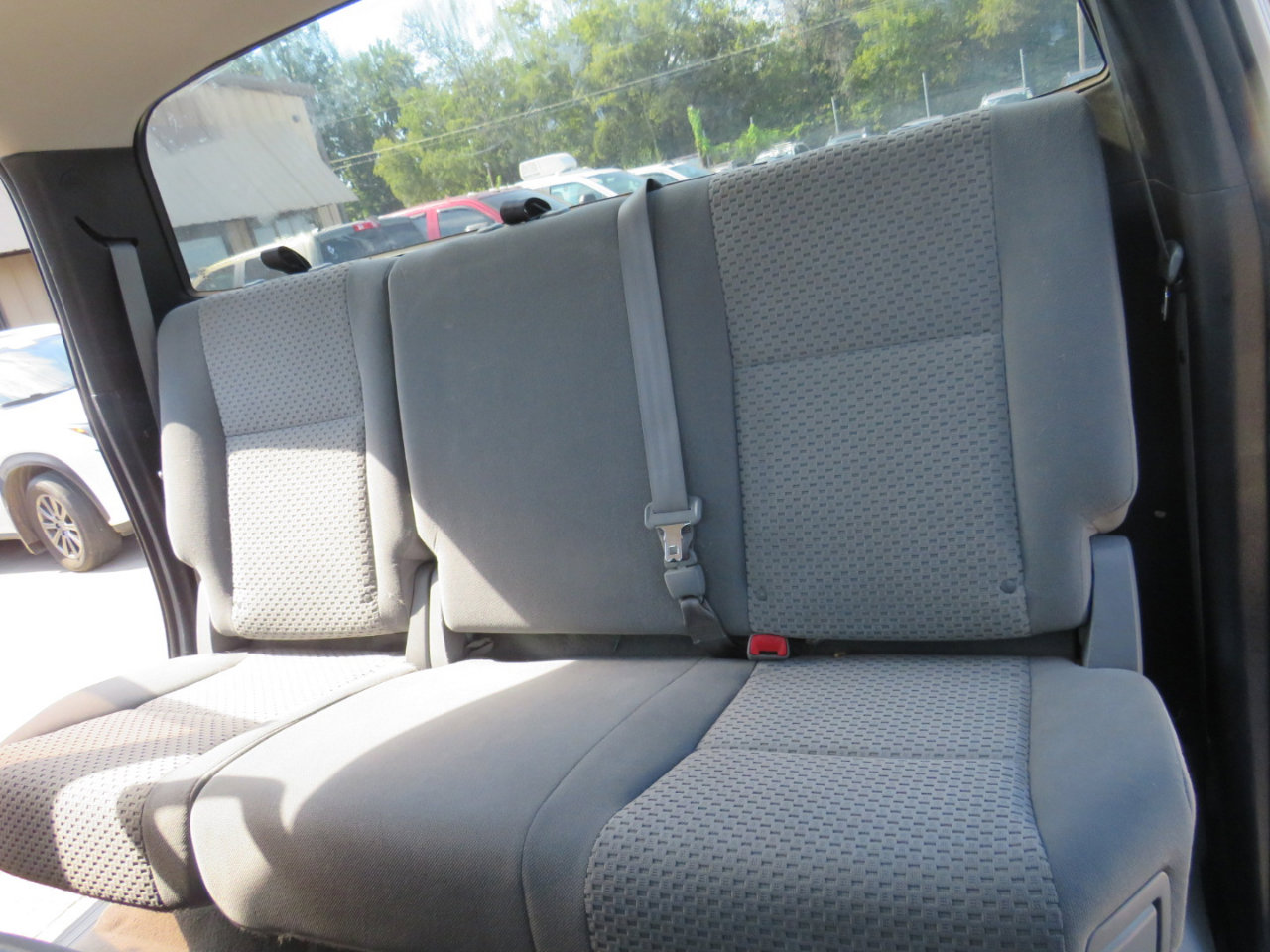 Used 2011 Toyota Tundra 4x4 Double Cab w/ Tow Pkg image 32